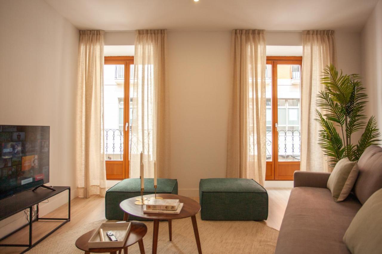 Apartment In Chamberi Madrid Rom bilde